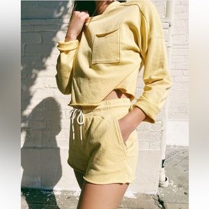 MATE yellow cutoff shorts POCKETS size S pale yellow